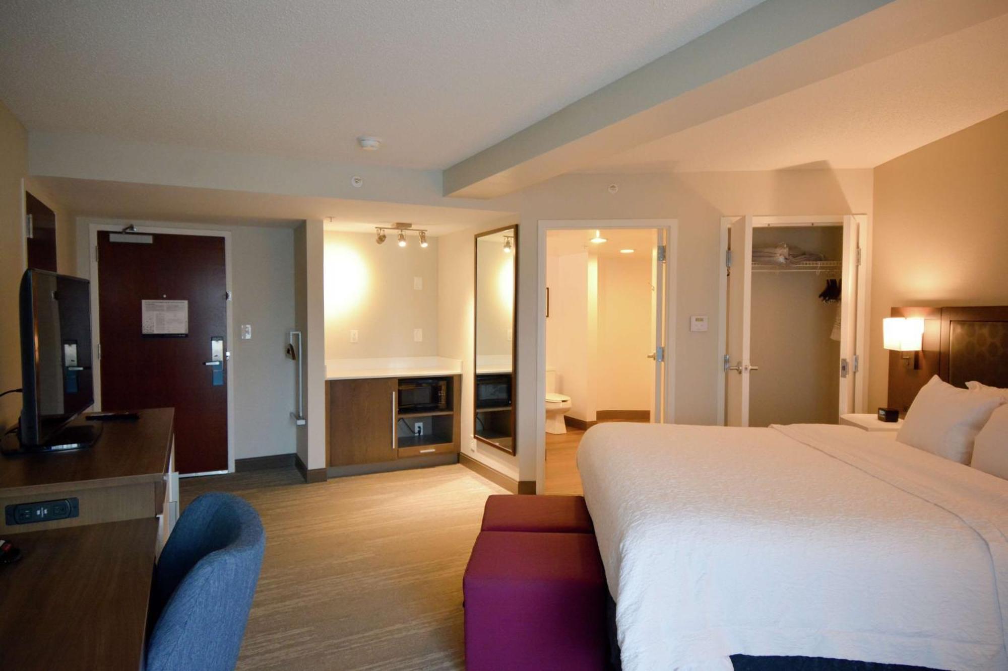 Hampton Inn Salem East - Electric Road Eksteriør billede