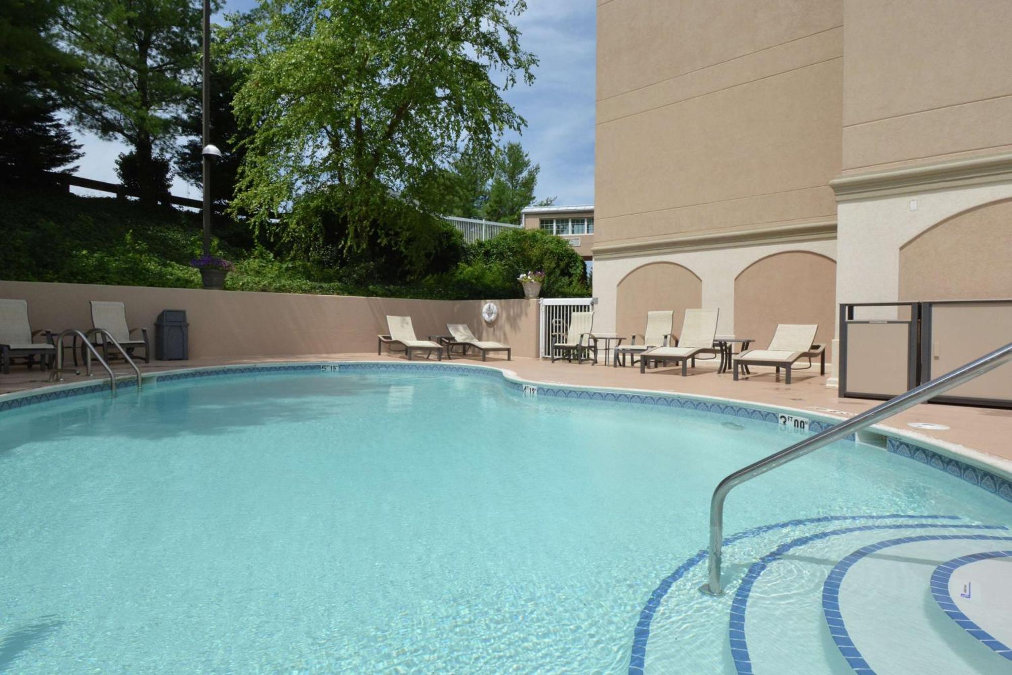 Hampton Inn Salem East - Electric Road Eksteriør billede