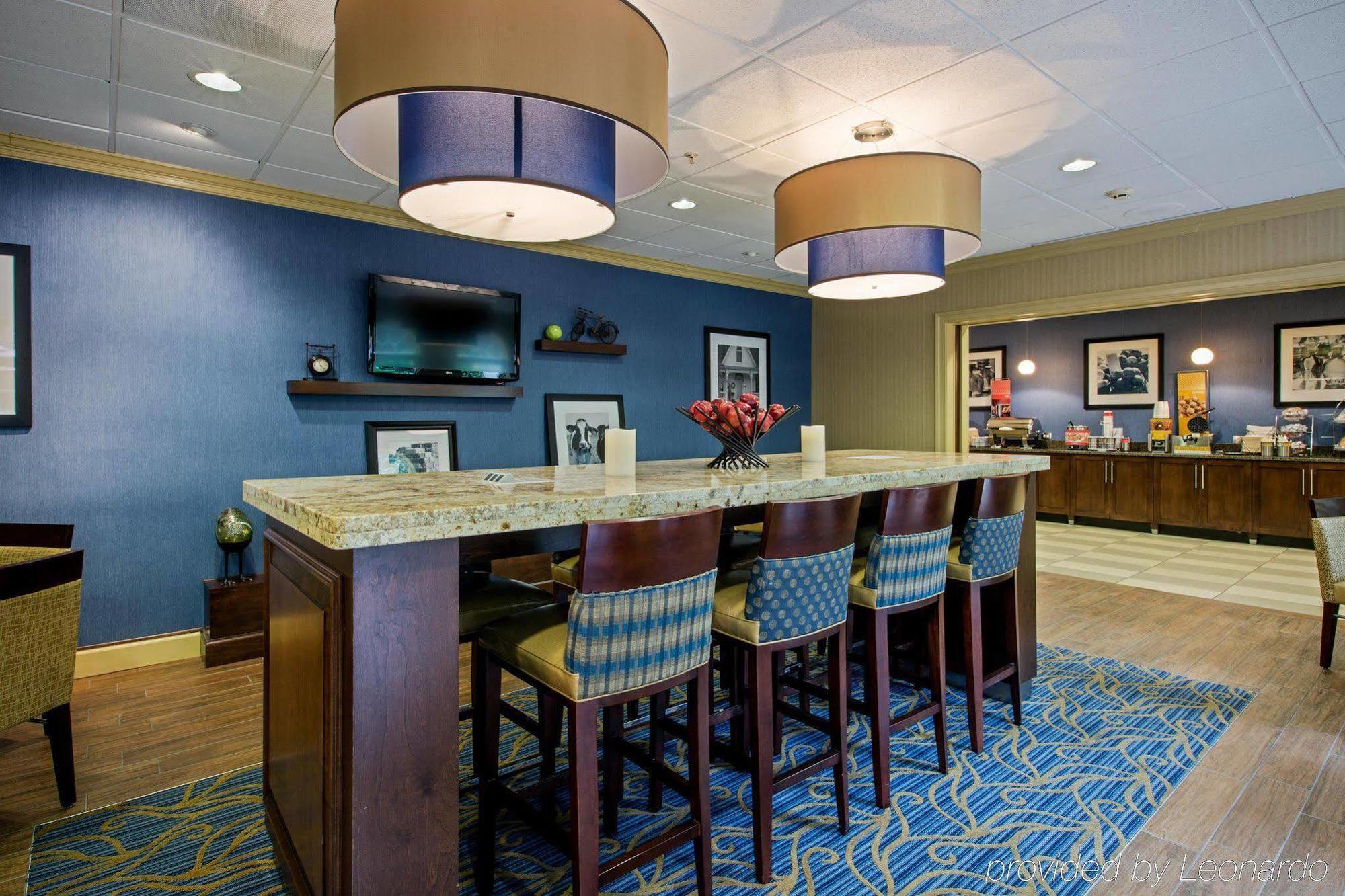 Hampton Inn Salem East - Electric Road Eksteriør billede